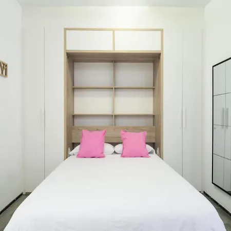 Apartment House In Palmas De Gran Canaria
